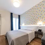 Kiss Hotel