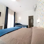 Kiss Hotel