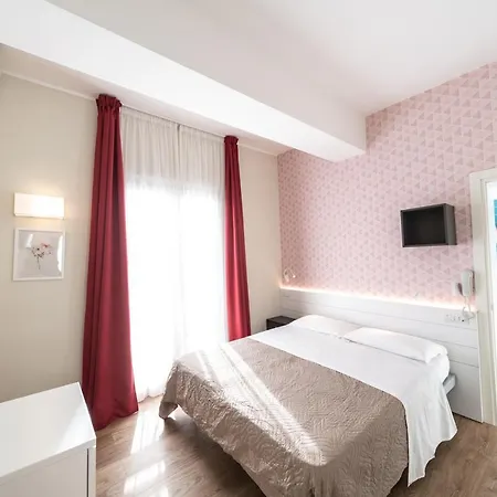 Kiss Hotel